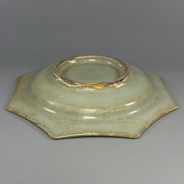 15th Century & Earlier Antique Chinese Celadon Octagonal Foliate‑Rim Plate, Collectible Antique For Sale - Image 5 of 6