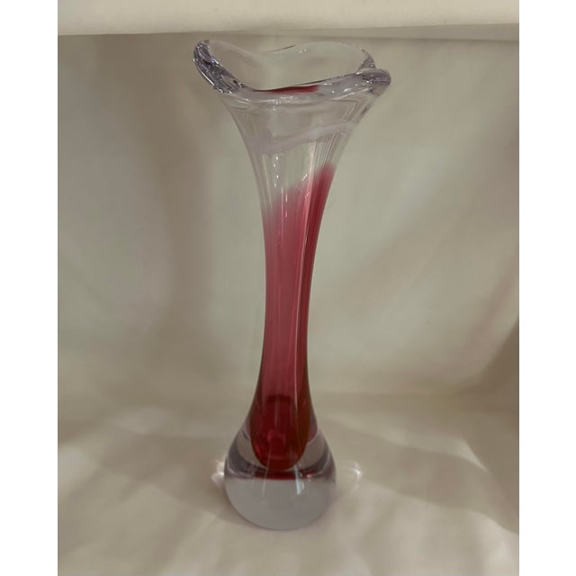 Mid-Century Modern Vintage Swedish Flygsfors Coquille Pink Vase For Sale - Image 3 of 9