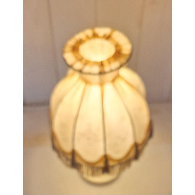 1970s Vintage Table Lamp with Cream Plastic Base and Beige Fabric Shade, 1970s For Sale - Image 5 of 7