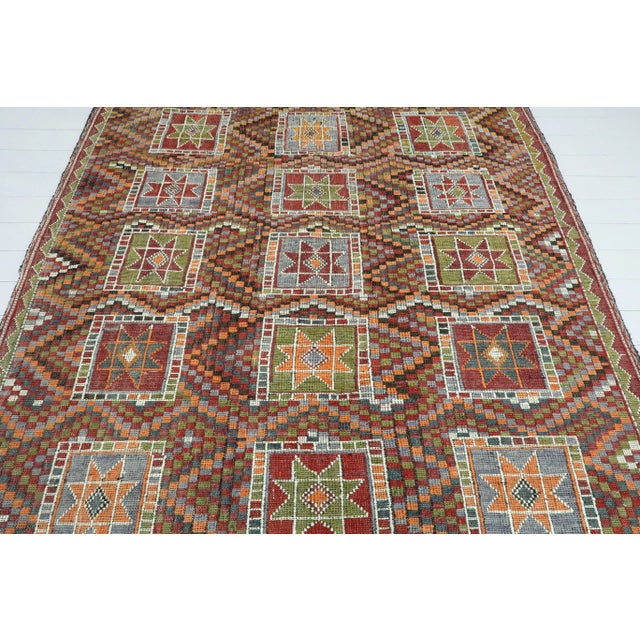 Vintage Turkish Kilim Rug- 6′8″ × 8′5″ For Sale - Image 4 of 13
