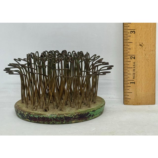Green Vintage Blue Ribbon Flower Holder Company Green Metal Hairpin Flower Frog No. 5 For Sale - Image 8 of 11