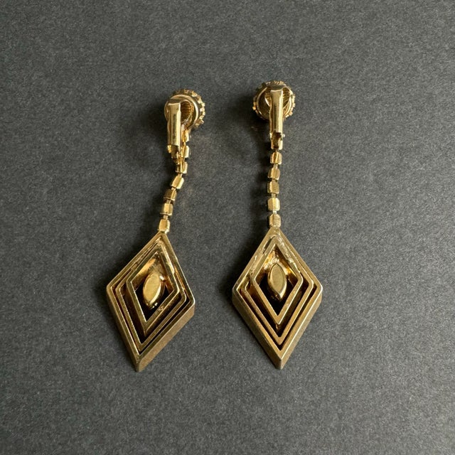 Vintage Rhinestone Drop Earrings Gold Tone Diamond Dangle Drop Clip-on Festive Cocktail For Sale - Image 4 of 8