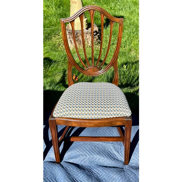 Wood 1970s Ethan Allen Mahogany Hepplewhite Shield Back Dining Chairs in Knoll Fabric - Set of 6 For Sale - Image 7 of 18