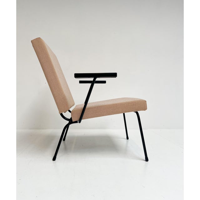Mid-Century Modern Cream Gispen 1407 Armchair by Wim Rietveld, 1950s For Sale - Image 3 of 15