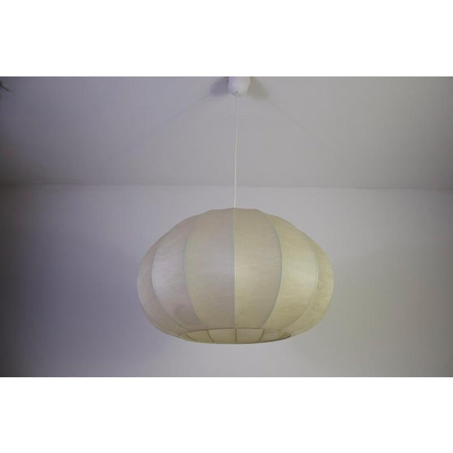 Mid-Century Round Cocoon Pendant Lamp, Italy, 1960s For Sale - Image 3 of 13