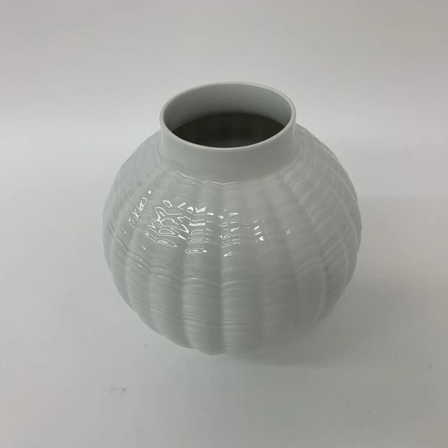 Mid-Century Porcelain Vase from Kaiser Germany , 1970s For Sale - Image 3 of 7