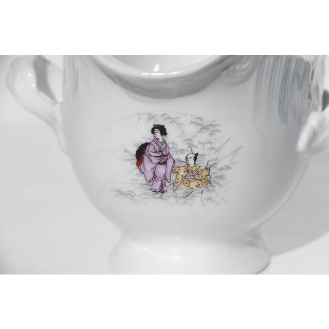 Ceramic 1970s Vista Alegre Portugal Porcelain Chinoiserie Sauce Boat, Gravy Boat For Sale - Image 7 of 13