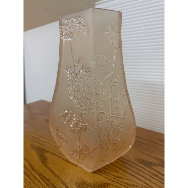 Contemporary Lalique Ombelles Vase, Gold Lustre For Sale - Image 3 of 12