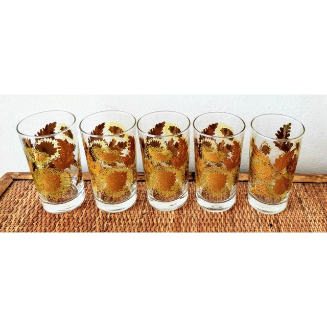 Mid Century Gold Floral Glasses Set of Five Zinnia Garden For Sale In Fayetteville, AR - Image 6 of 10
