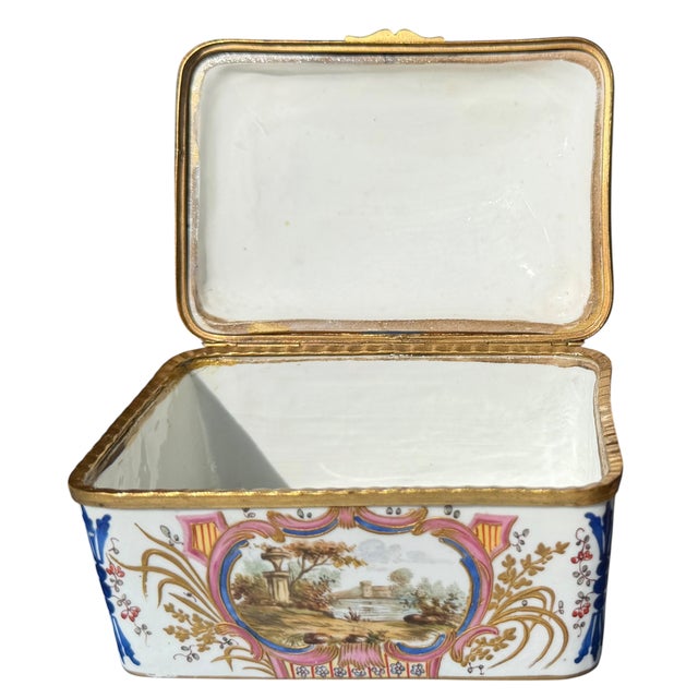 French Antique Edme Samson Paris France French Porcelain Box For Sale - Image 3 of 5