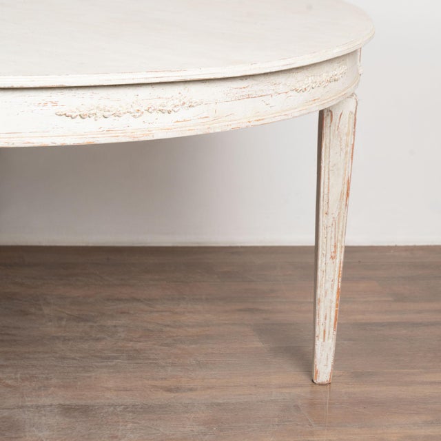 Large Round White Swedish Gustavian Style Dining Table, Reproduction For Sale - Image 10 of 15