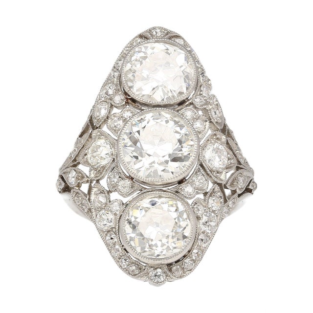 Metal 1930s Art Deco Top River Vertical Set 6 Carat Old Euro Cut Diamond and Platinum Ring Size 5.5 For Sale - Image 7 of 10