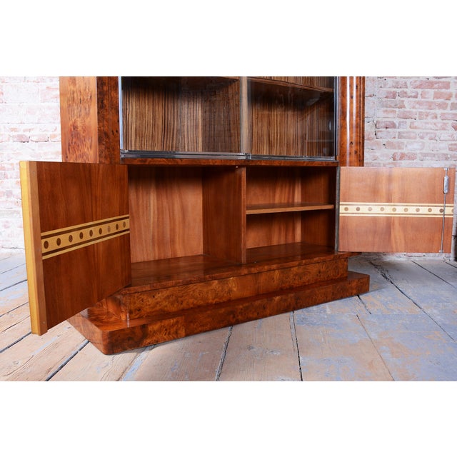 Art Deco Bookcase in Elm and Mahogany, 1920s For Sale - Image 4 of 18
