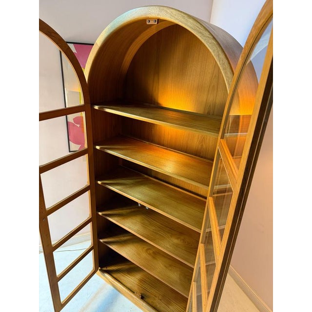 Round Arched Teak Display Case with Lighting from Dyrlund For Sale - Image 6 of 11