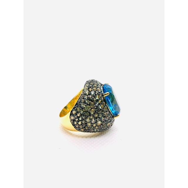 2000 - 2009 Bochic "Orient" Vintage Gray Diamond, & Blue Topaz Ring Set In 18K Gold & Silver For Sale - Image 5 of 18