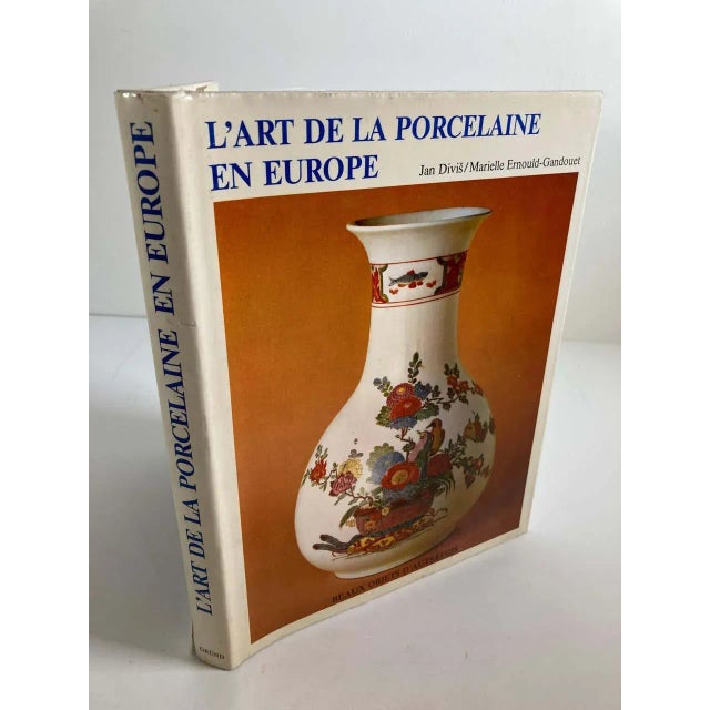 L'art de la Porcelaine en Europe Book, 1984 For Sale - Image 4 of 7