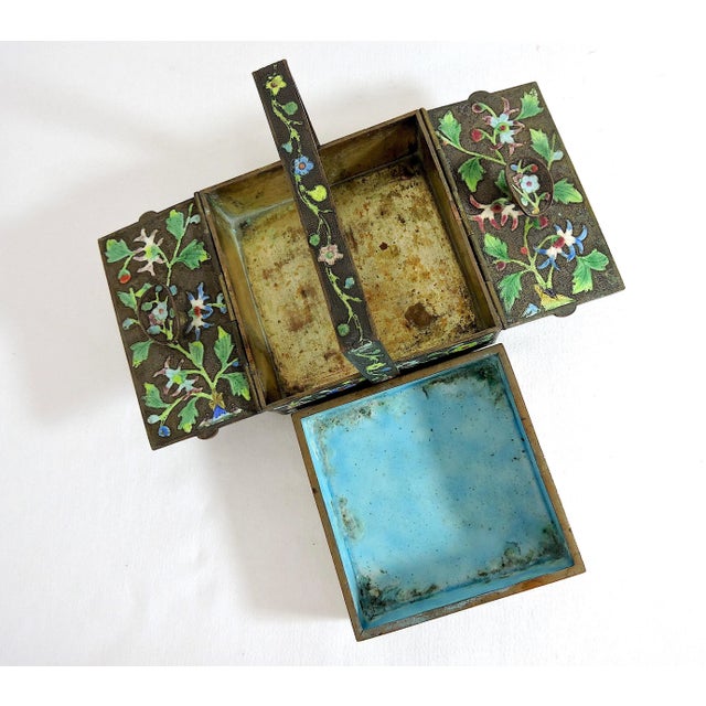 Wood Antique Chinese Green and Blue Cloisonné Enamel 'Opening' Brass Ashtray With Flowers & Horses For Sale - Image 7 of 9