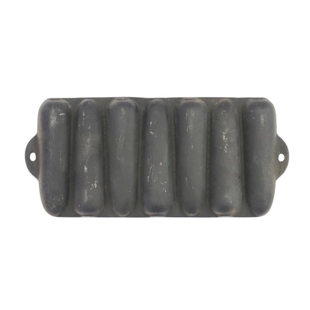 Cast Iron Cornbread Pan, C. 1930's For Sale - Image 4 of 4