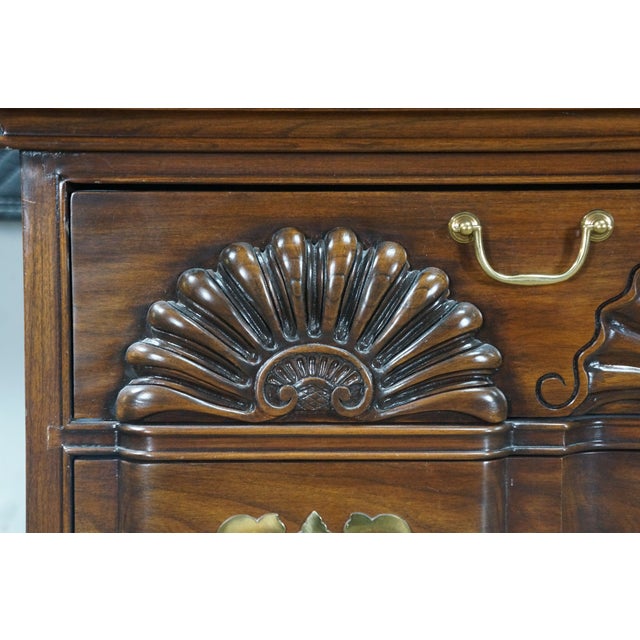 1970s Harden Georgian Chippendale Style Cherry Goddard Block Front Chest of Drawers For Sale - Image 12 of 18