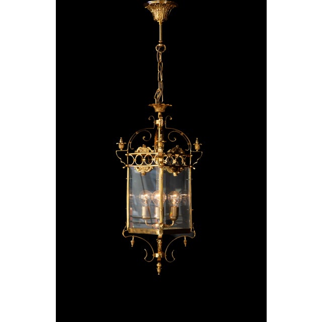 Exclusive Louis XVI Style Lantern – A Handcrafted Masterpiece Immerse yourself in the charm of bygone eras with our...