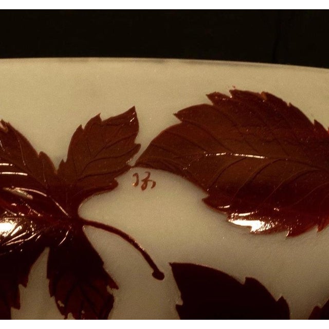 French Art Nouveau Cameo Glass Centrepiece with Oak Leaves, 1900s For Sale - Image 4 of 7