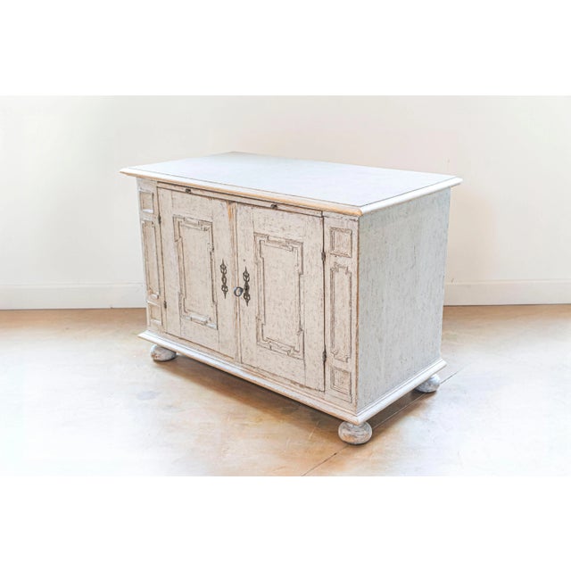 Swedish Baroque, 1740s Painted Buffet with Carved Doors and Pull Out Drawer For Sale - Image 4 of 9