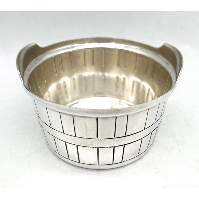 American 1970s Gorham Silver-Plated Bushel Barrel Form Tea Caddy Yc348 – Colonial Revival / Traditional / Americana For Sale - Image 3 of 10