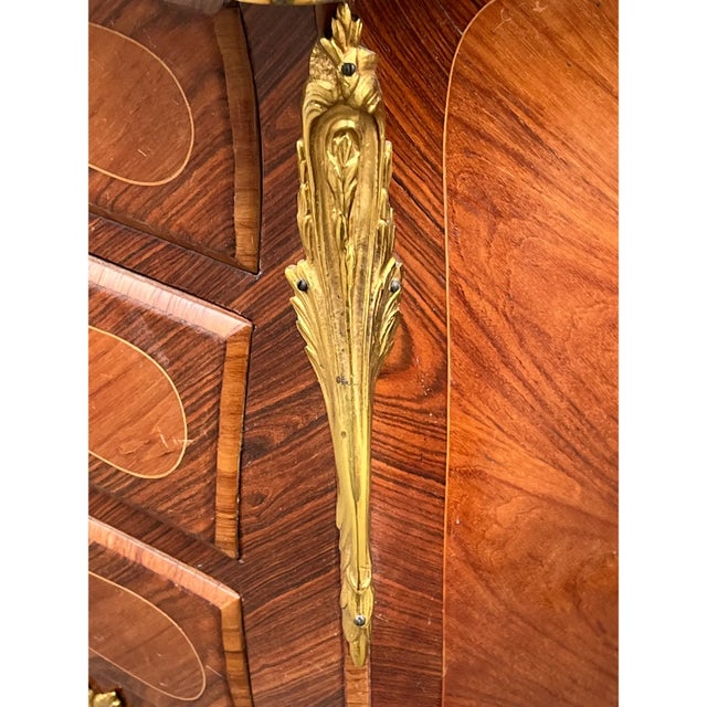 1920s Pair of French Louis XV Style Rosewood Nightstands For Sale - Image 10 of 13