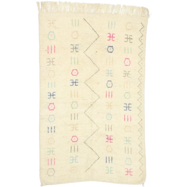 Berber Moroccan Azilal Rug - 05'01 X 08'00 For Sale - Image 9 of 9