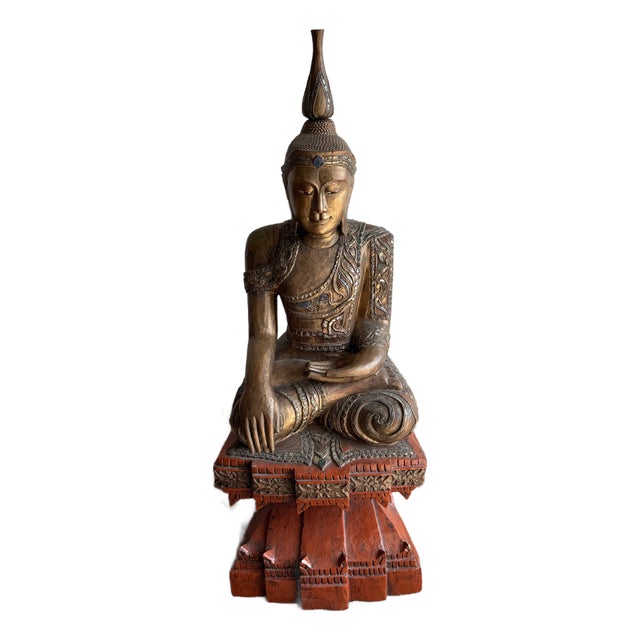 Large Seated Buddha Sculpture in Carved Base Gilded Wood For Sale