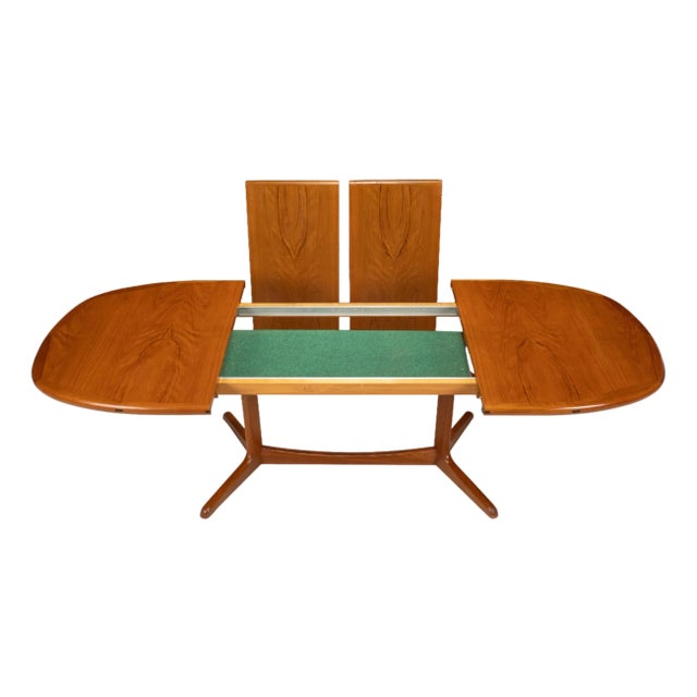 Sun Cabinet Co. Danish Modern Solid Teak Expanding Dining Table Hidden Leaves For Sale