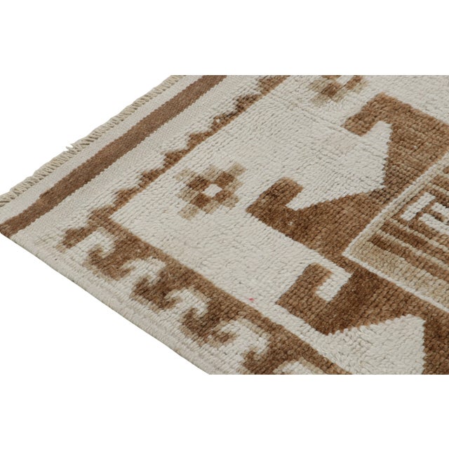 Rug & Kilim Vintage Tribal Runner in White & Beige-Brown Geometric Pattern For Sale - Image 4 of 7