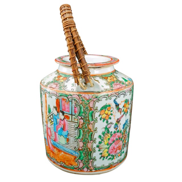 Late 19th Century Chinese Rose Medallion Teapot 2nd Half 19 Century For Sale - Image 5 of 10