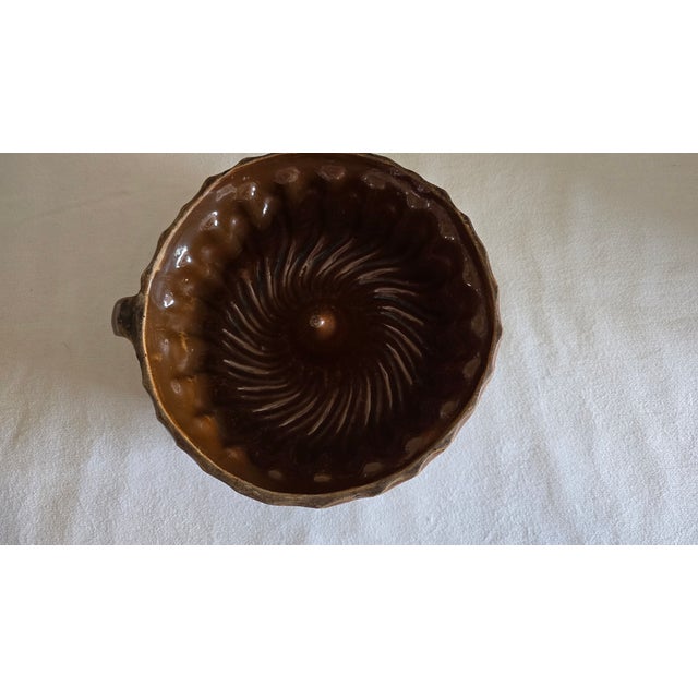 Vintage Redware Turks Head Bundt Pan Cake Mold With Handle For Sale In Philadelphia - Image 6 of 9