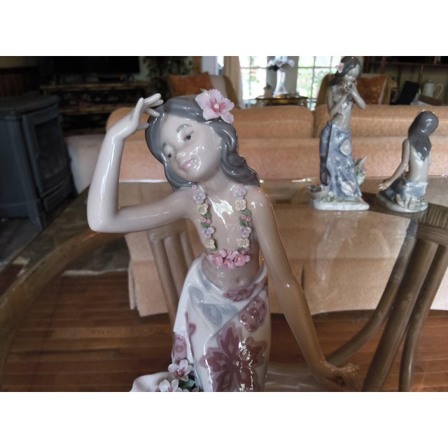 3 Lladró Porcelain Figurines; Tropical Hawaiian Series, Sculpted by Salvador Debón For Sale - Image 15 of 17