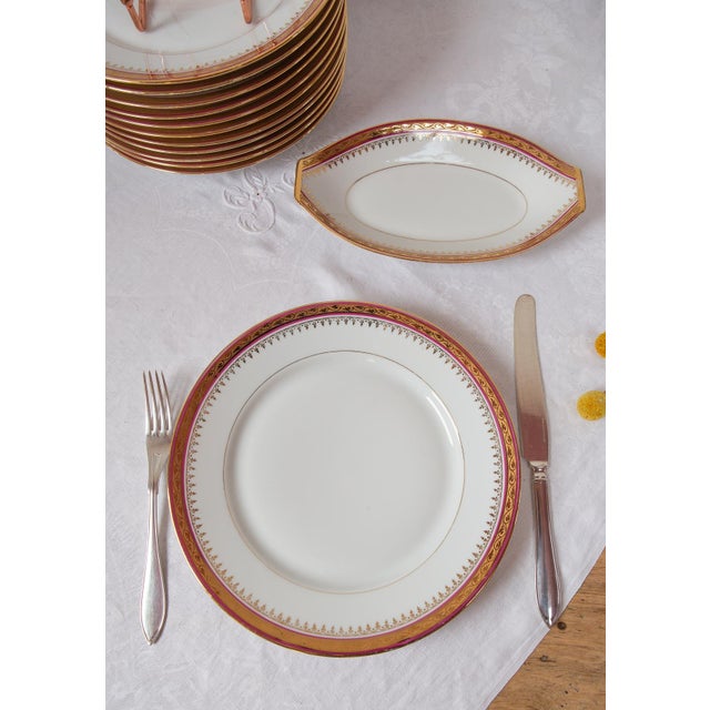 The set includes 25 pieces: 12 dinner plates: 23 cm 12 soup plates: 23.5 cm (one with a notch on the back) 1 relish dish:...