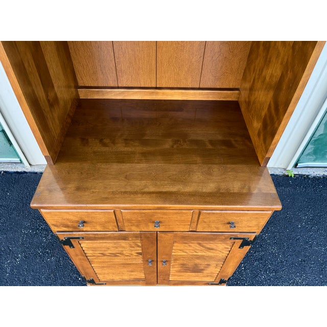 1980s 1980s Ethan Allen Maple and Birch Cabinet For Sale - Image 5 of 12
