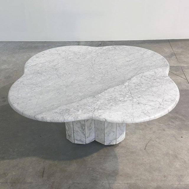 Italian Scalloped Carrara Marble Coffee Table by Gae Aulenti, 1980s For Sale - Image 12 of 12
