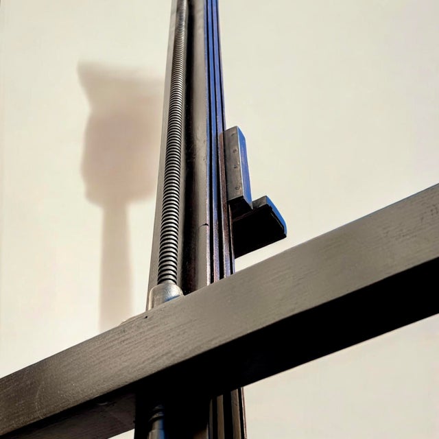 Extra Large Vintage Studio Easel in Oak, 1950s, Rollable Crank Spindle, Height Adjustable For Sale - Image 13 of 18