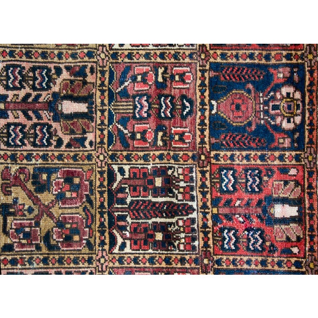 Early 20th Century Bakhtiari Rug For Sale - Image 12 of 14