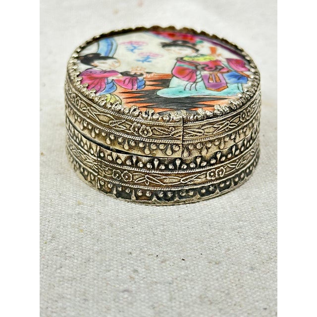 Chinoiserie Vintage Chinoiserie Trinket Box For Sale - Image 3 of 7