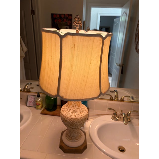 I found these fabulous Asian chinoiserie table lamps in North Hollywood. They’re an excellent condition from the 1960s...