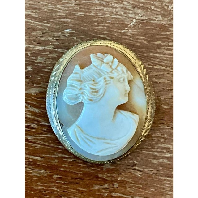 Vintage Victorian Carved Shell Cameo Brooch For Sale - Image 12 of 12