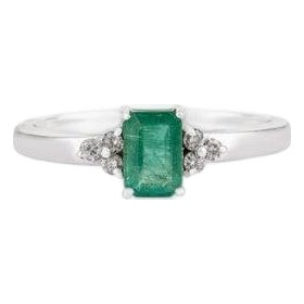 Dainty Natural Emerald & Diamond Prong Ring in 925 Silver - Size 6.5 For Sale