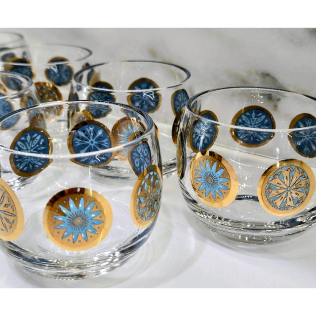 Mid-Century Modern Mid 20th Century Mid-Century Modern Turquoise & Gold Medallion Roly Poly Cocktail Glasses, Attributed to Culver – Set of 7 For Sale - Image 3 of 8