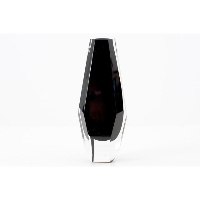 Article Number: 1529 Article Name: Rose vase Designer: unknown Year: around 1960 Manufacturer: Haida glassworks Country:...