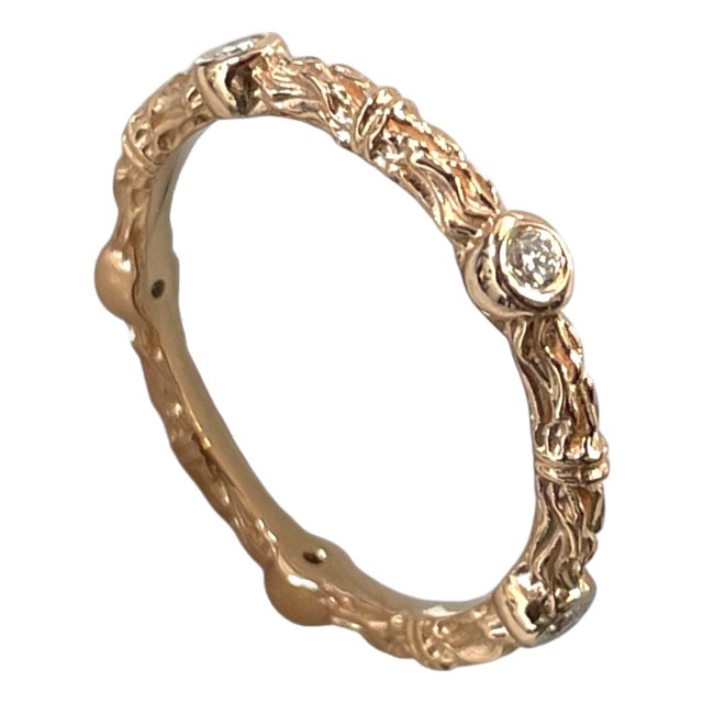 Nature-Inspired 14k Gold Diamond Ring Adorned With 0.15 TCW Natural Diamonds, Size 6.5 For Sale