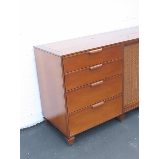 Tomlinson Mid Century Modern Long Credenza Sideboard Media Console 6437a For Sale - Image 13 of 17