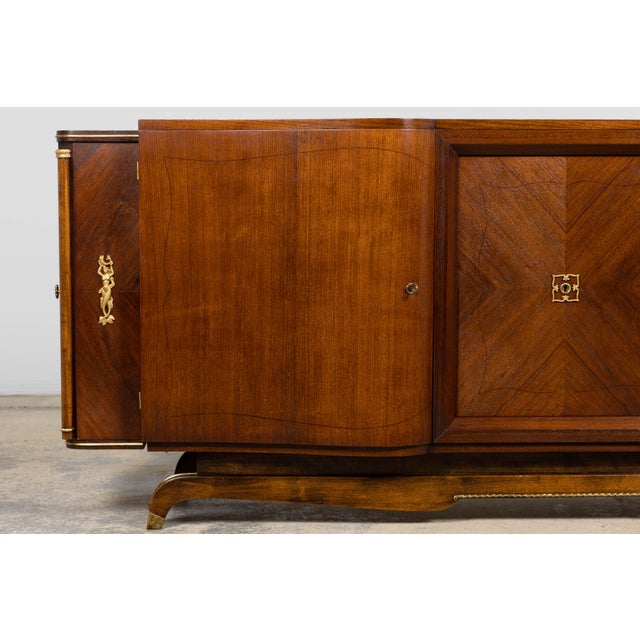 Brown 1930s French Parisian Art Deco Walnut Sideboard For Sale - Image 8 of 17