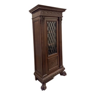 Early 20th Century Italian Renaissance Revival Carved Walnut Bookcase For Sale